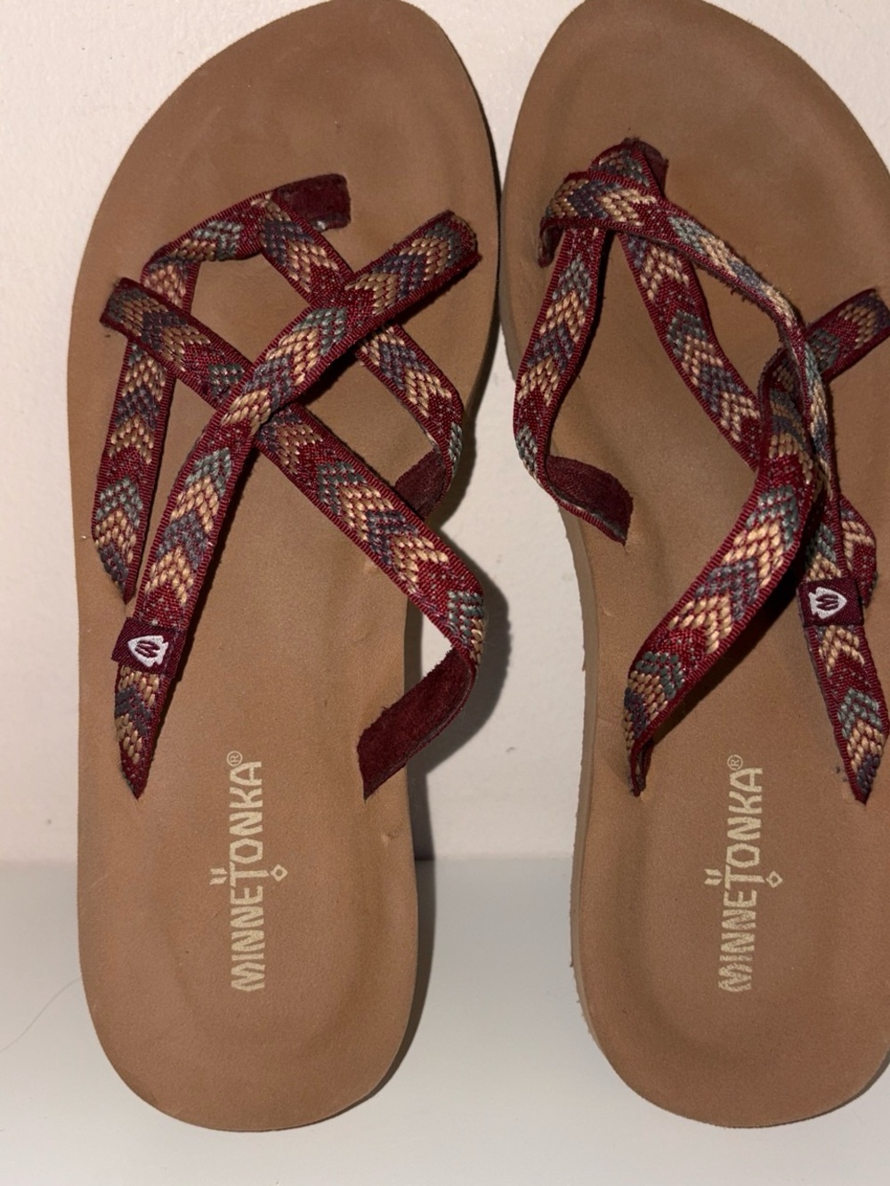 Minnetonka Women's Burgundy Braided Strap Sandals 7.5